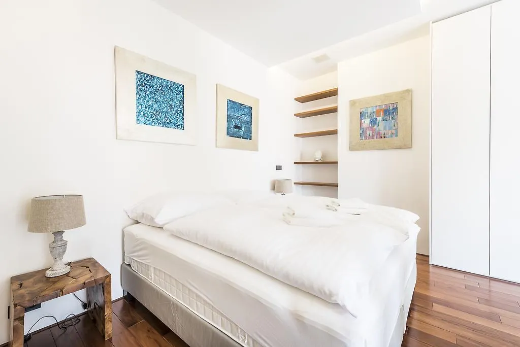 Eagle Apartment Prag